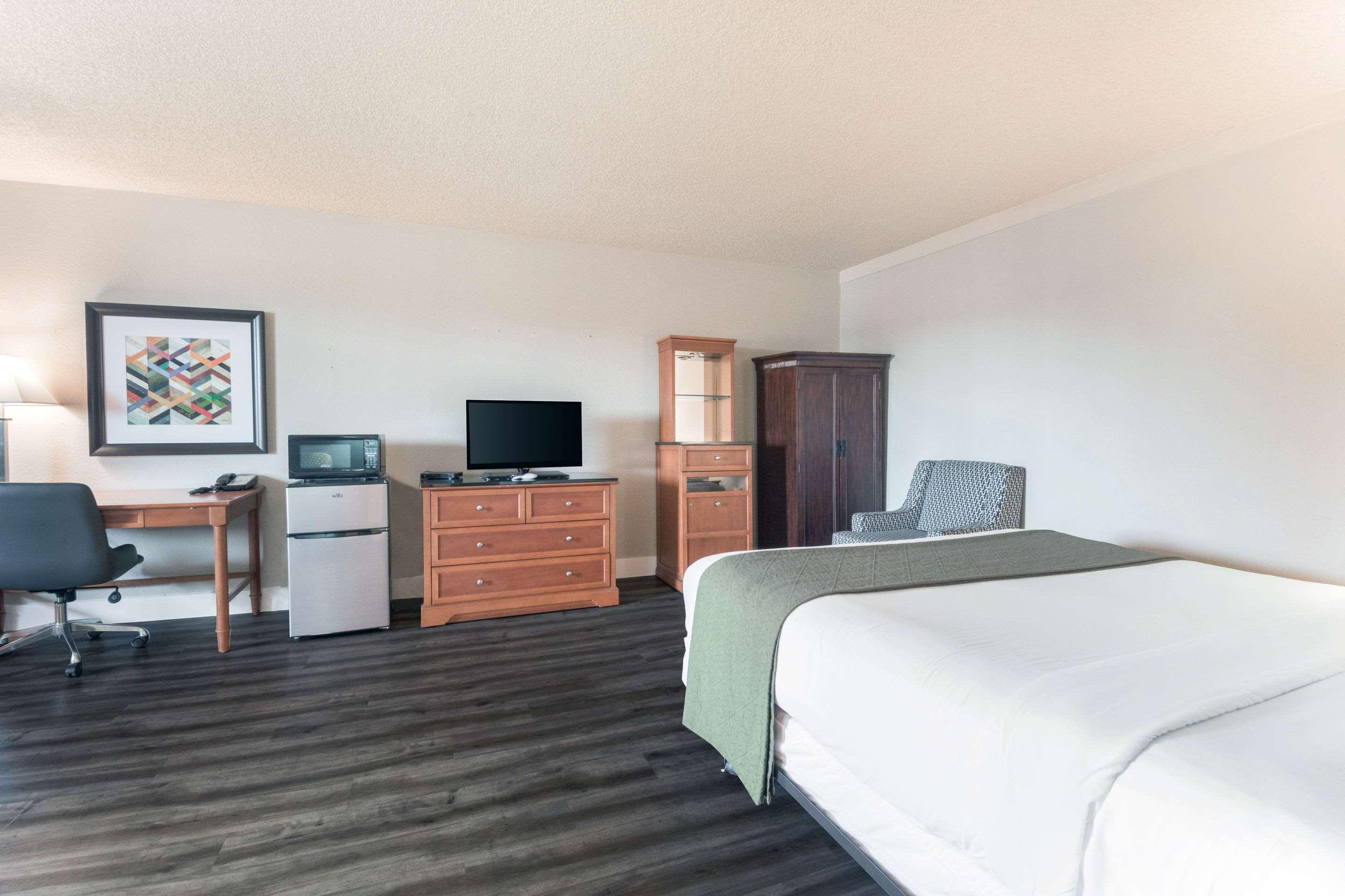 Rodeway Inn Portland Airport Экстерьер фото