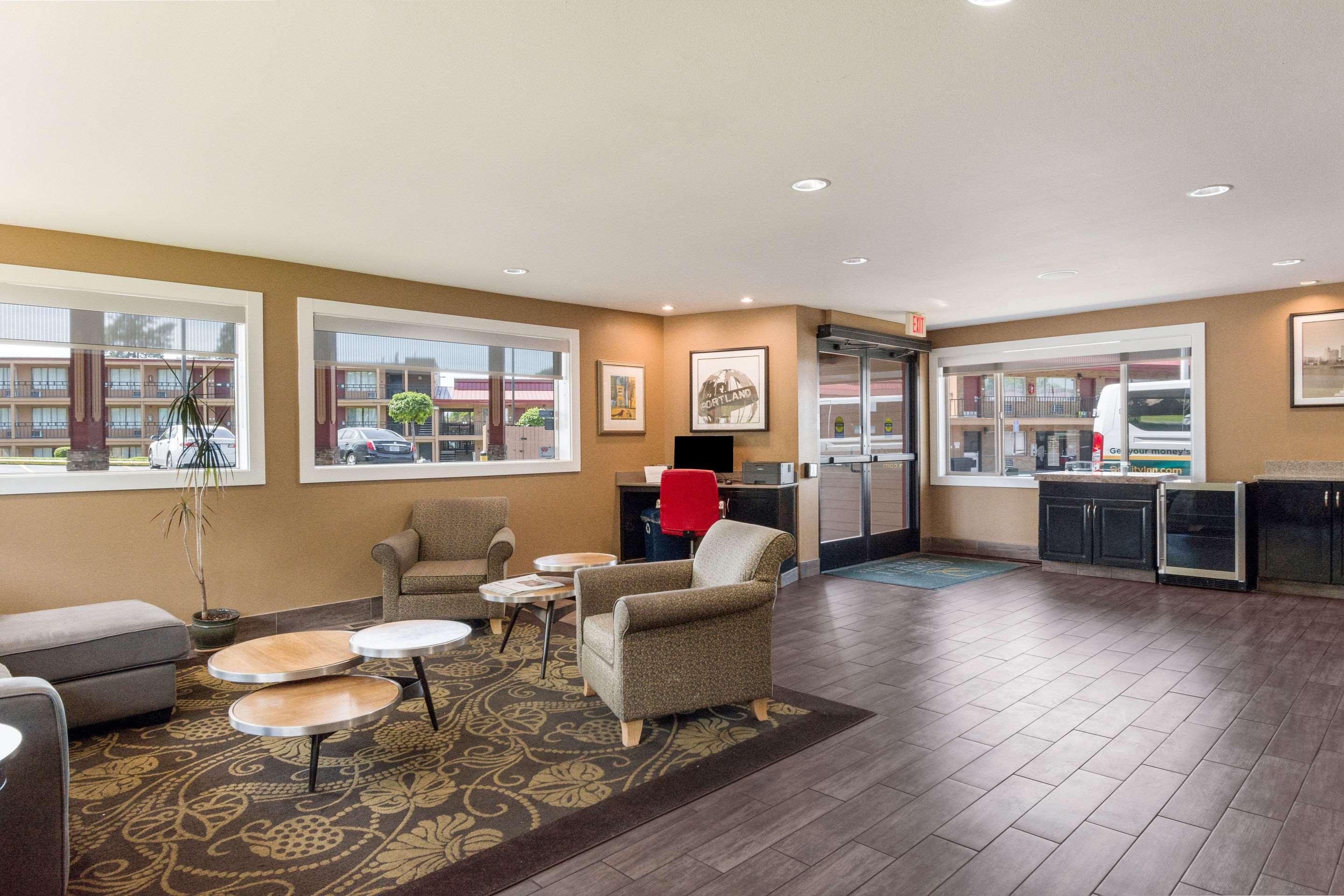 Rodeway Inn Portland Airport Экстерьер фото